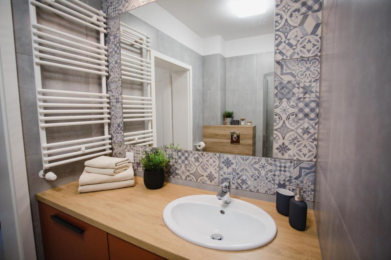 W&K Apartments - Ginger Suite - Faktura Vat, Parking Κοστζαλίν Εξωτερικό φωτογραφία